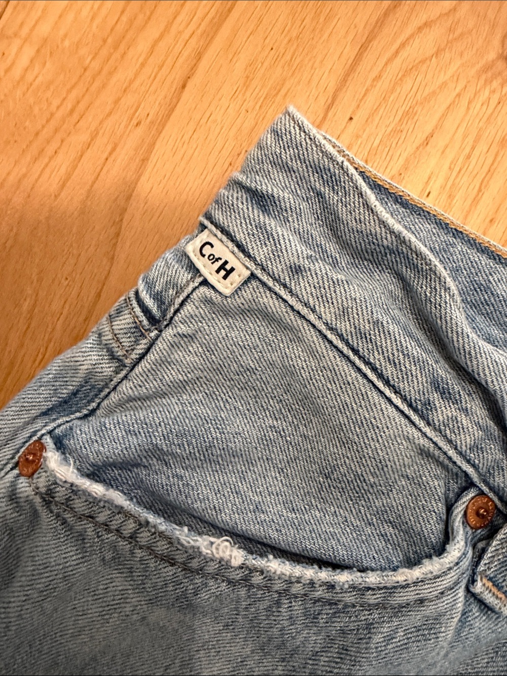 Citizens of Humanity jeans, size 24 - Picture 3 of 7